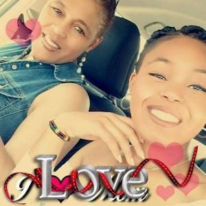 Meet your Posher, Monique